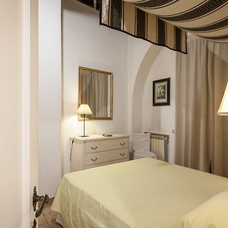Apartamento Teatro Pace Roma Exterior foto